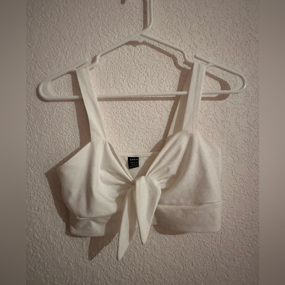 White SHEIN Tanktop